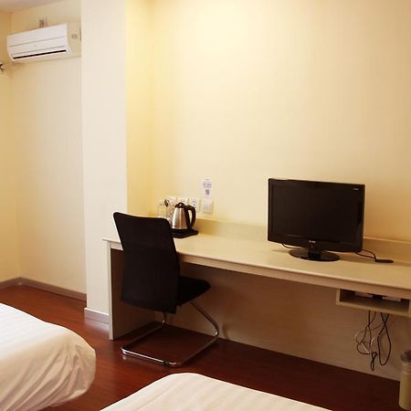 Hanting Hotel Changchun Qimao City Habitación foto