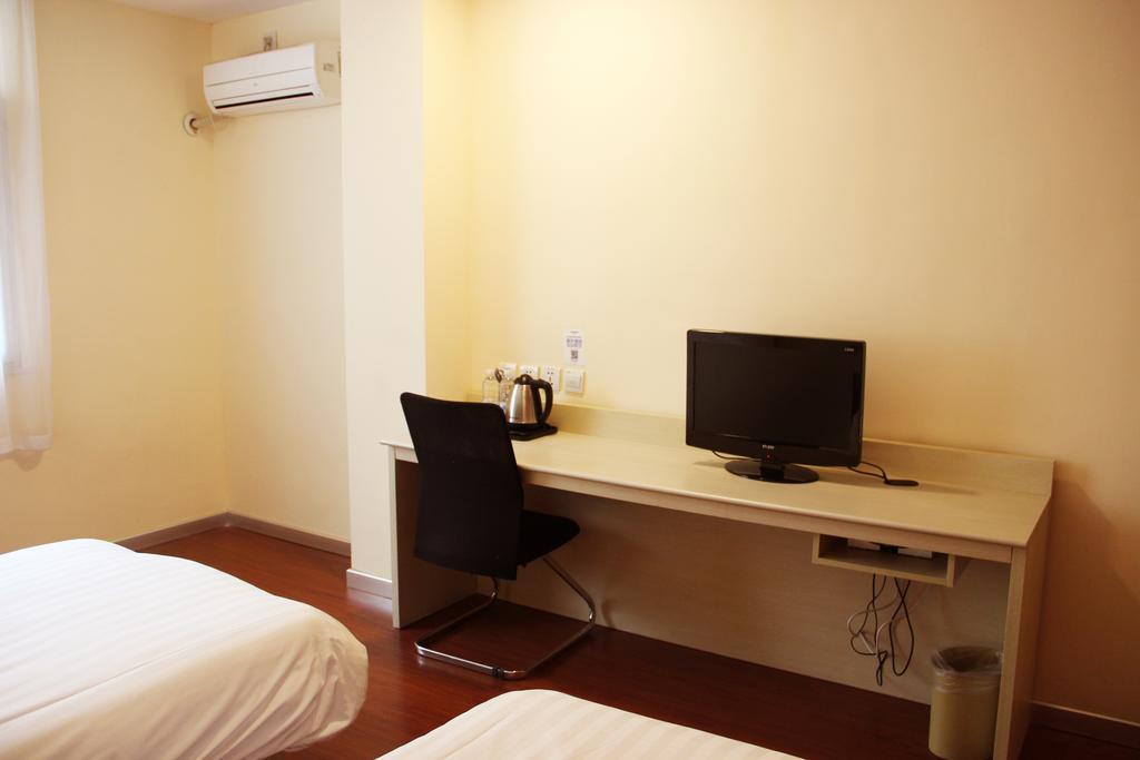 Hanting Hotel Changchun Qimao City Habitación foto